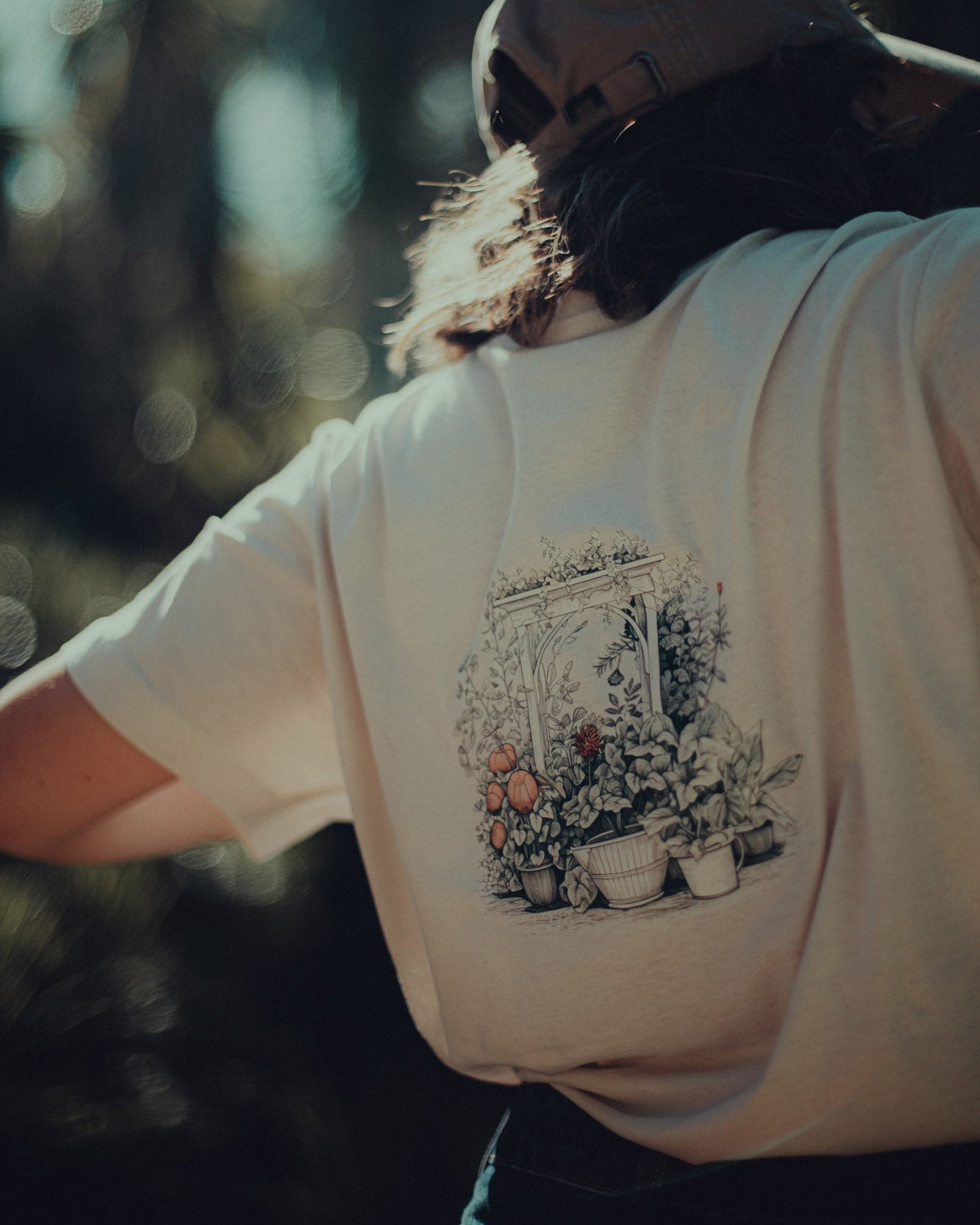 Betty's Garden | T-shirt - Behind the Mall